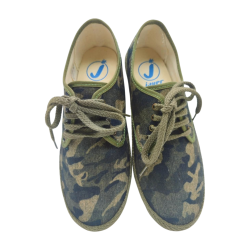 Zapatilla de lona para hombre color militar tipo old money con cordones