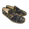 Zapatilla de lona para hombre color militar tipo old money